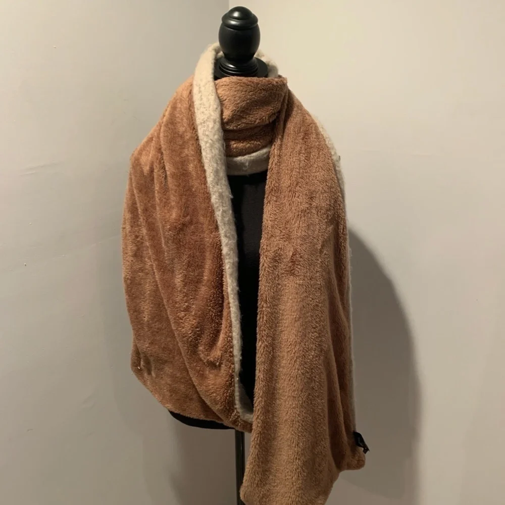 Steve Madden Cozy Knit Reversible Wrap Scarf Brown and Beige